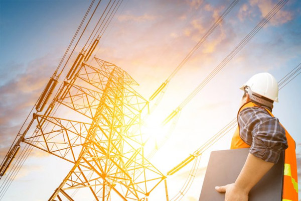 公司主要生產(chǎn)架空絕緣金屬、連接金具、變電金具